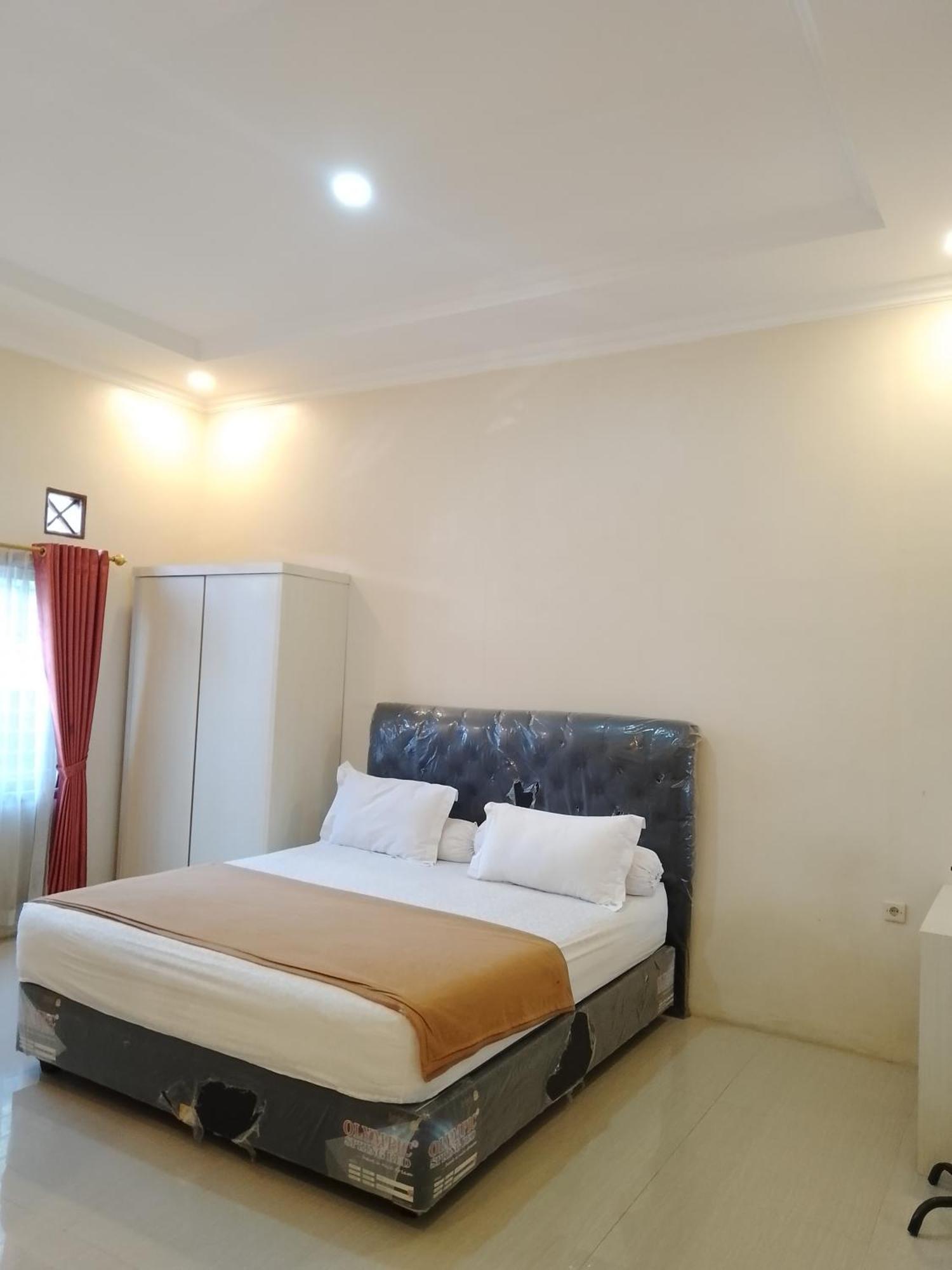 Villa Junior Family Cisarua Exterior photo